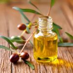 How to Use Castor Oil in Your Belly Button for Health Benefits